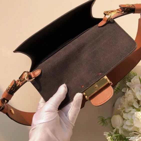 WIS Louis Show） Belt Spring Bag（2019 Vuitton 0912